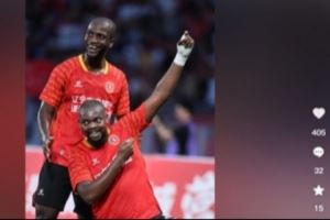 有心!辽宁铁人外援姆本扎亲承弯弓射雕致敬主帅李金羽