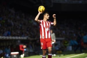 斯基拉:马竞接近签下阿尔梅里亚右后卫布比利,转会费1800万欧